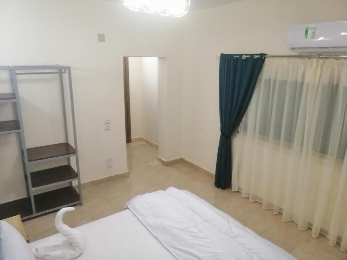 Anubis Kingdom Pyramids Hostel Kafret el-Gabal Exterior foto