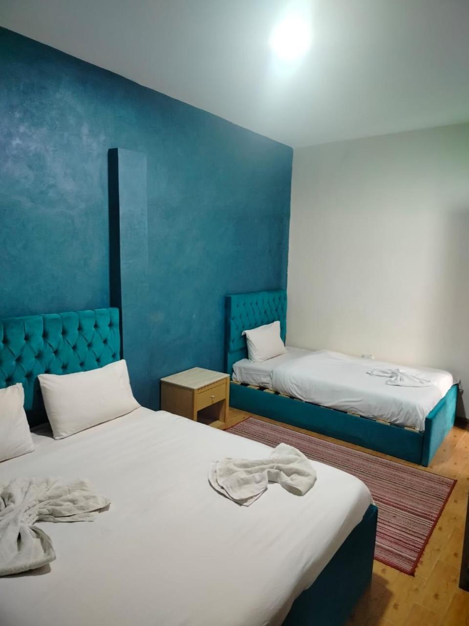 Anubis Kingdom Pyramids Hostel Kafret el-Gabal Exterior foto
