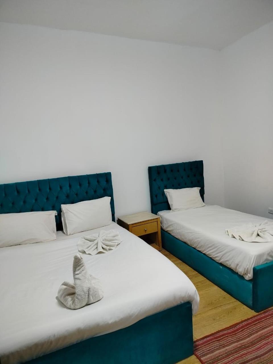 Anubis Kingdom Pyramids Hostel Kafret el-Gabal Exterior foto